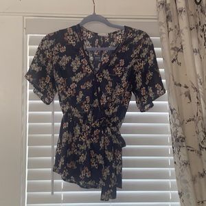 Sienna Sky Wrap Top Size Sm